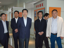 2011年11月 济南市副市长李宽端莅临集团指导工作